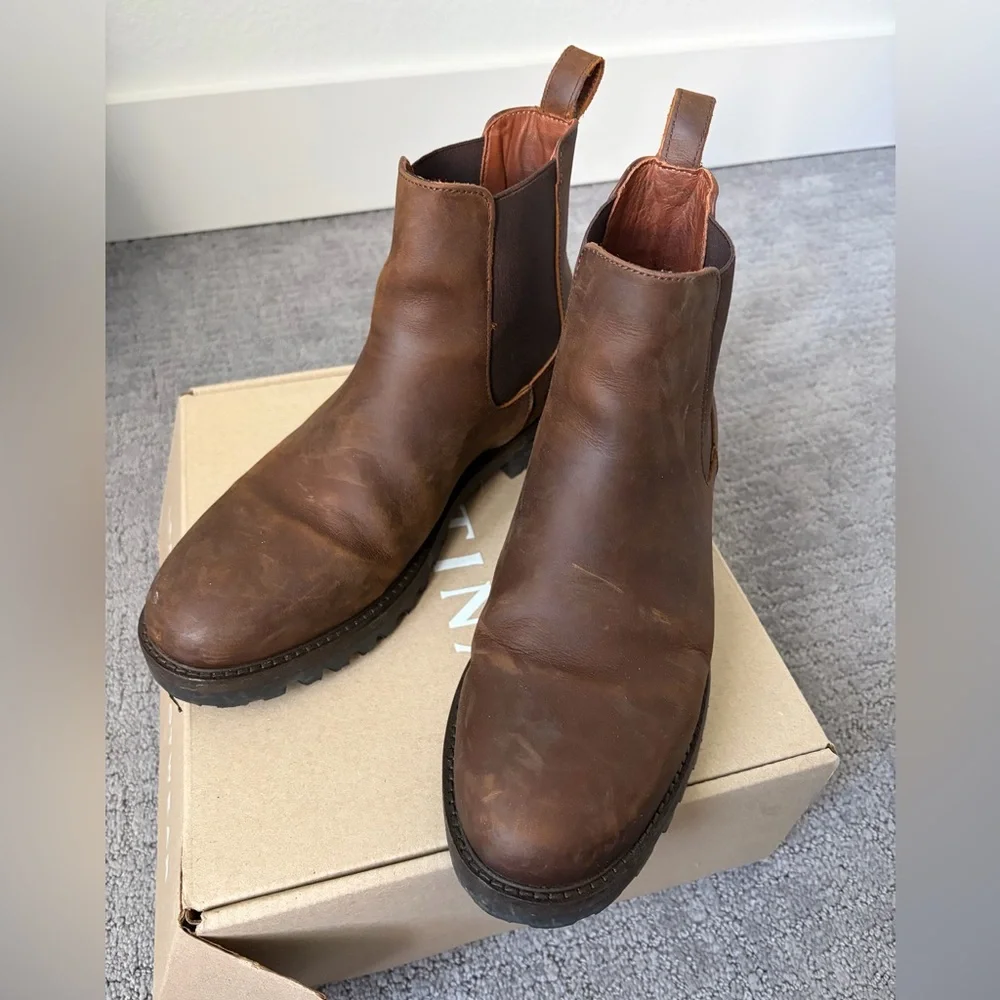 Portland Leather Patina Men’s Chelsea Boot | Canyon | size 9